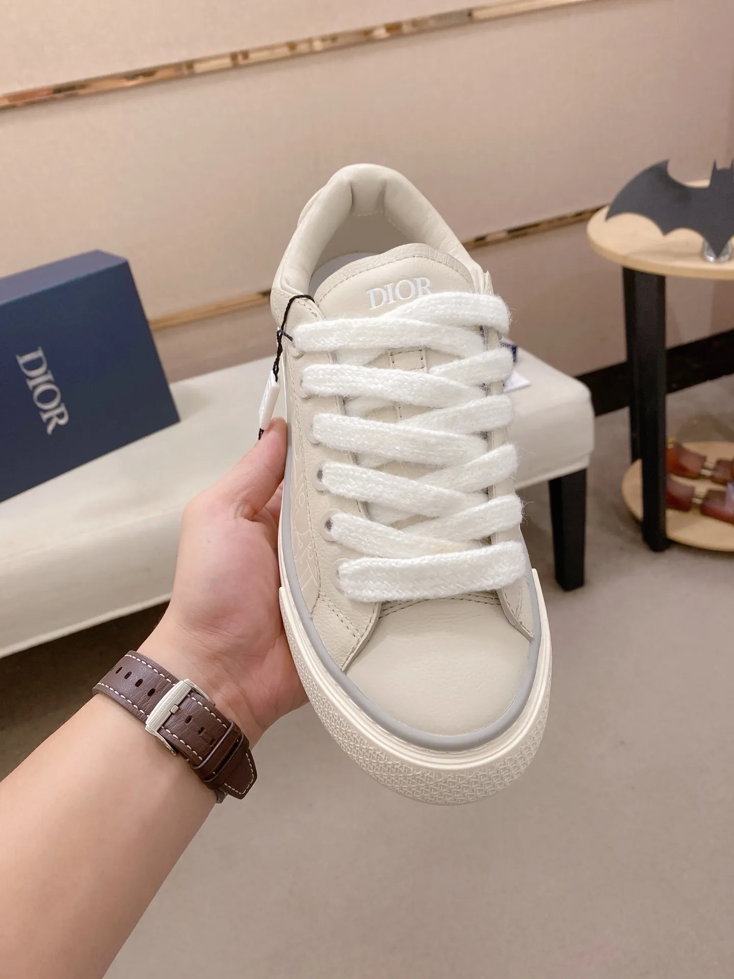 Factory price: 300 Men's shoes 💰[Dior·Dior] Top 🔍Couple style 💏🔍New casual sports style couple shoes, new four-season design, perfect workmanship, lace-up lazy style to create cabinet quality, upper: imported first-layer cowhide, sheepskin lining is soft and comfortable, ultra-light TPU wear-resistant outsole, simple, versatile fashion men's shoes, excellent color code number 35--44